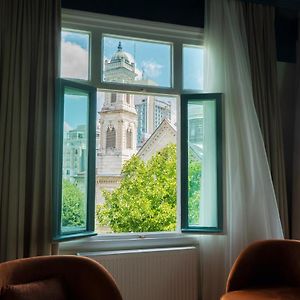 Deluxe Double Room Bath